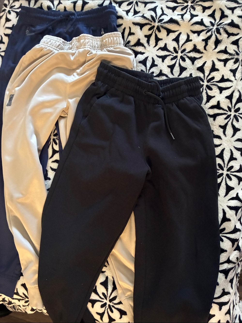 Active pants bundle - Picture 5 of 7